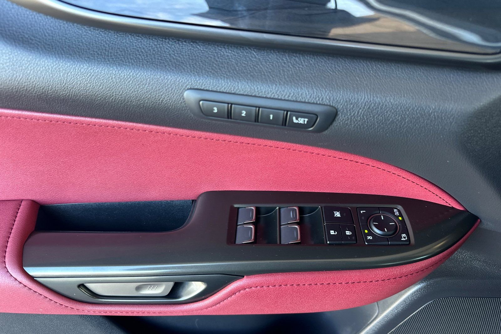 Used 2025 Lexus NX 350h AWD w/ Cold Area Package image 8
