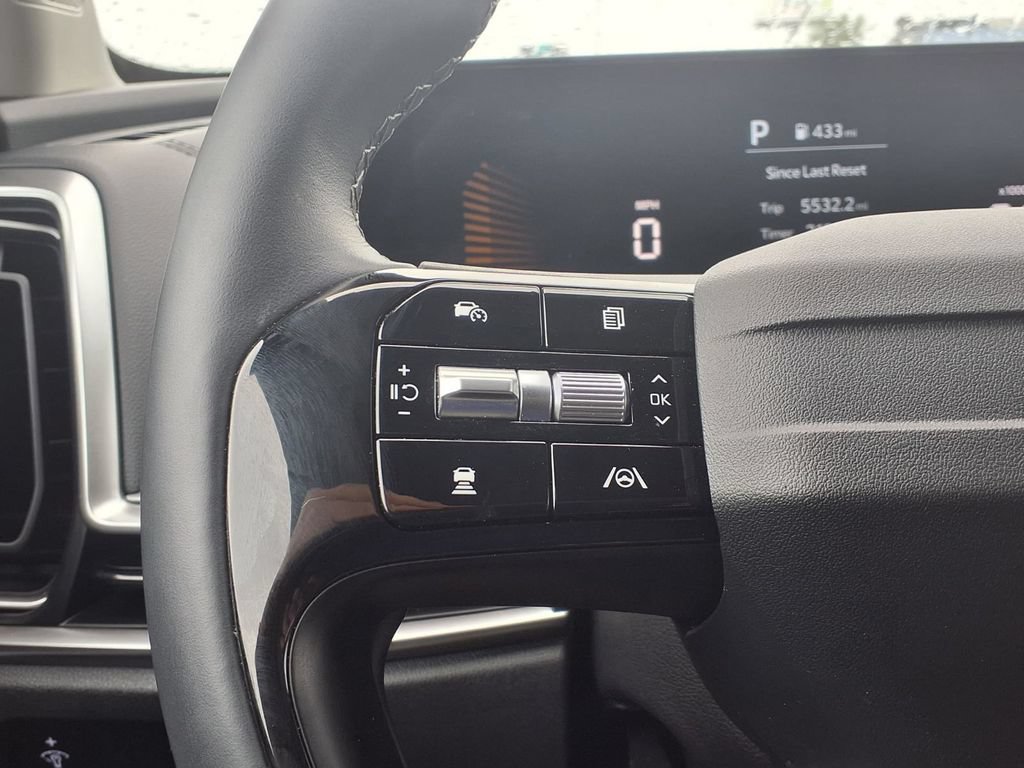 Certified 2026 Kia Sorento S FWD image 14