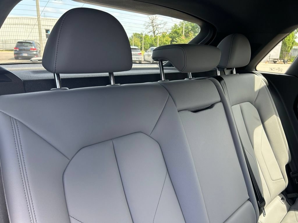 Used 2025 Audi Q3 2.0T Premium w/ Convenience Package AWD/4WD image 55