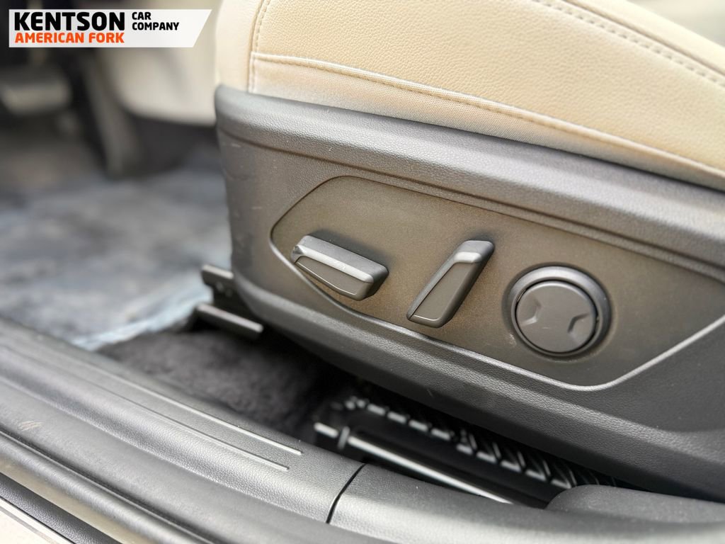 Used 2025 Hyundai Tucson Limited image 37