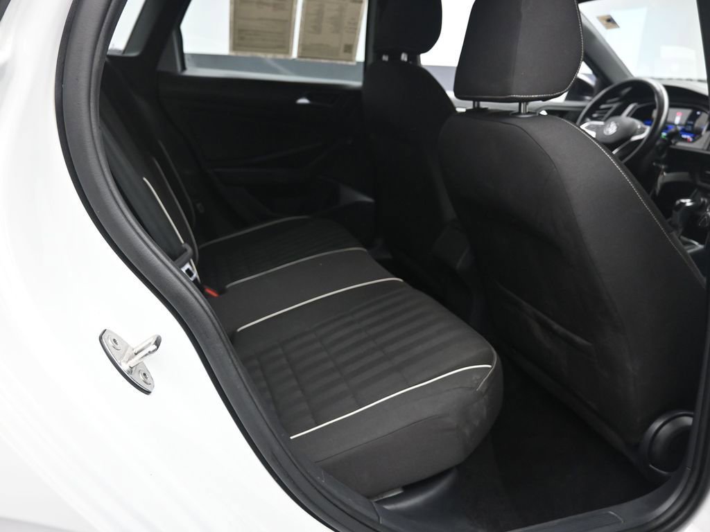 Used 2023 Volkswagen Jetta Sport image 23