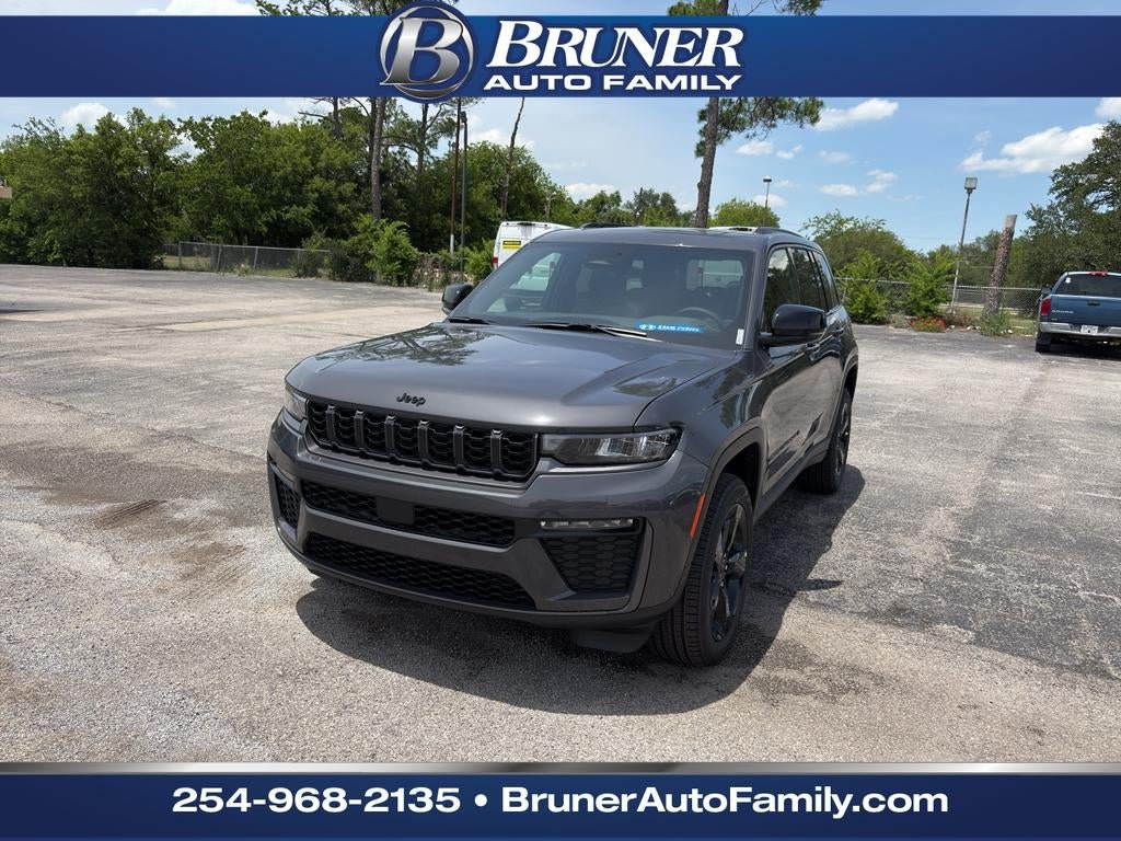 New 2026 Jeep Grand Cherokee Limited w/ Limited Altitude Package