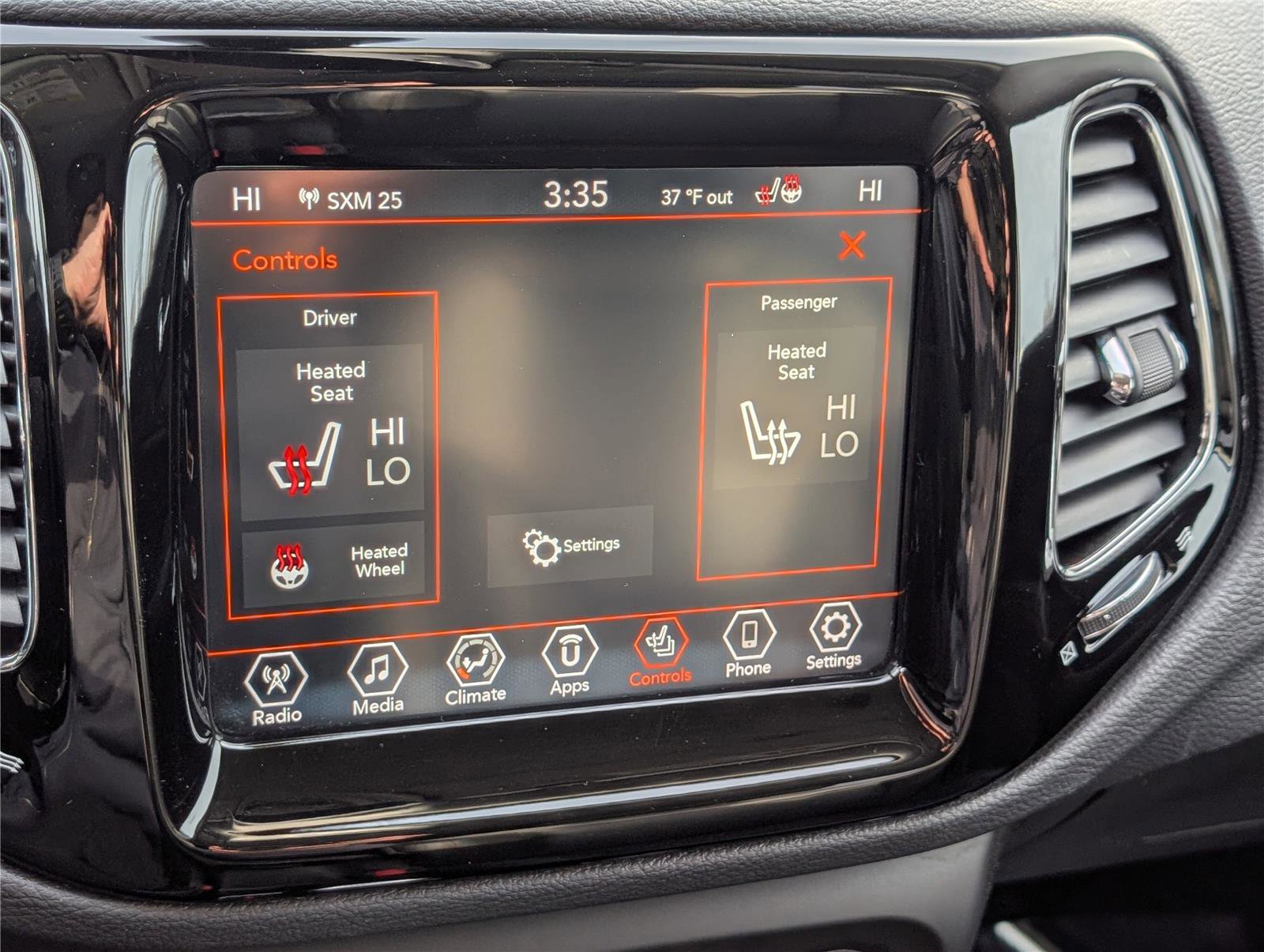 Used 2019 Jeep Compass Limited image 24