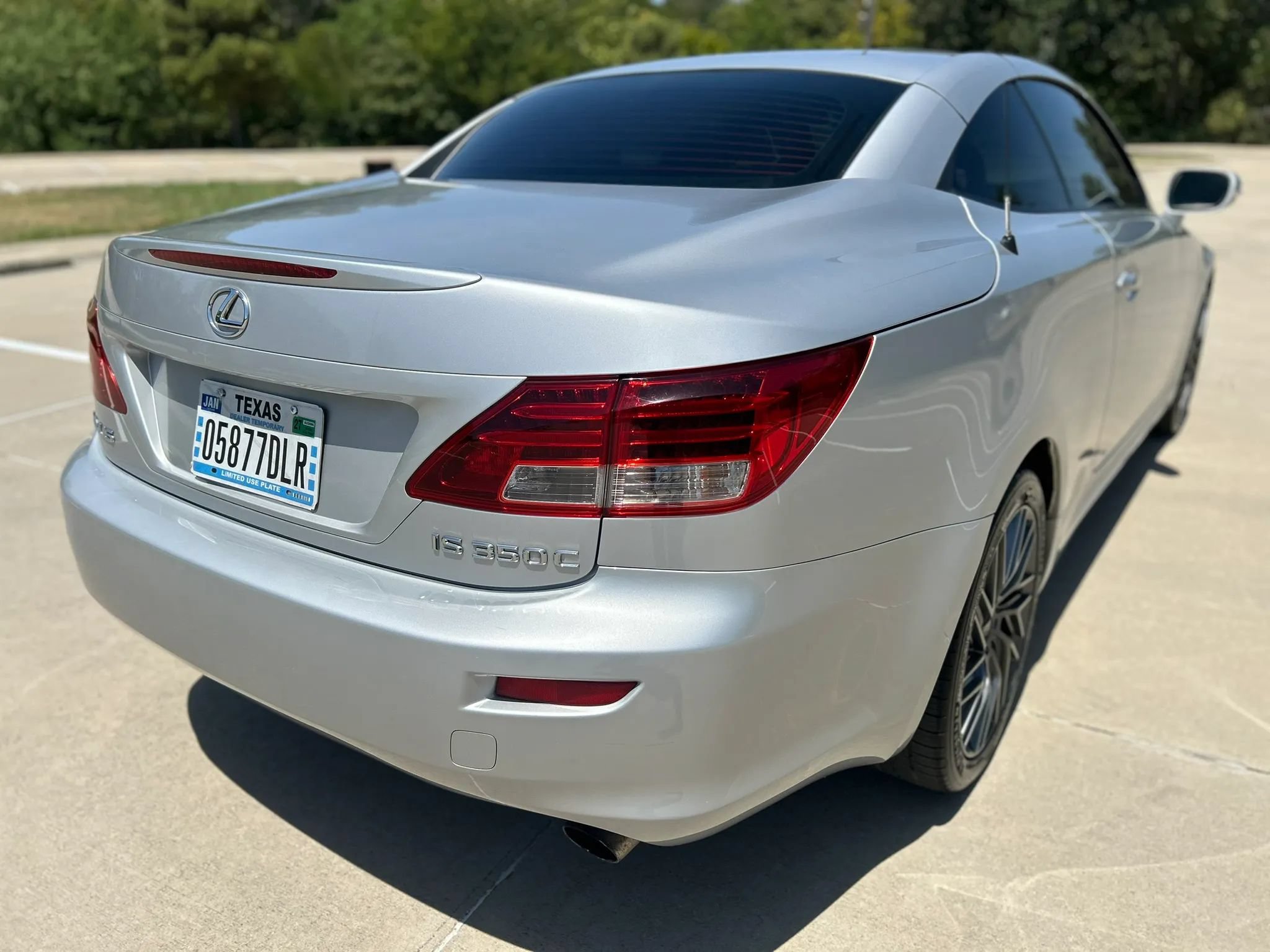 Used 2010 Lexus IS 350C RWD image 7