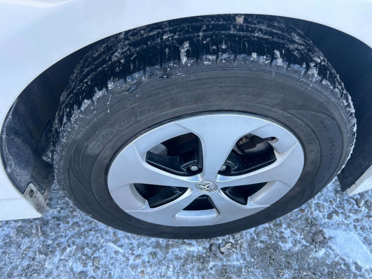 Used 2013 Toyota Prius Two image 13