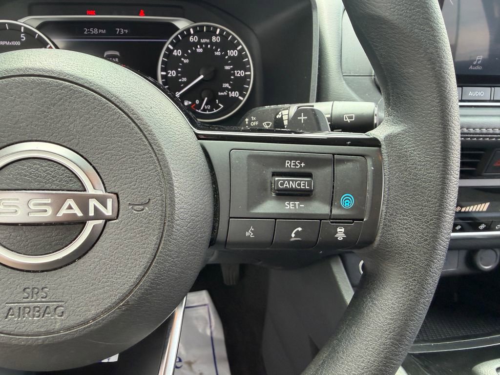 Used 2023 Nissan Rogue SV FWD image 15