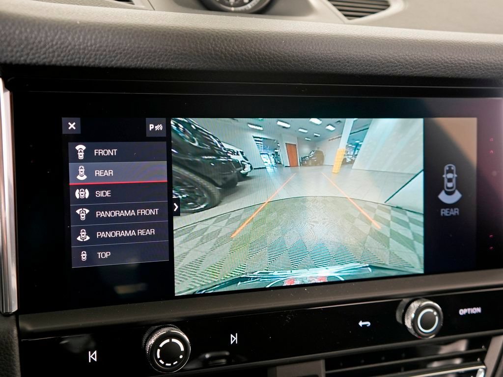 Certified 2026 Porsche Macan AWD/4WD image 26