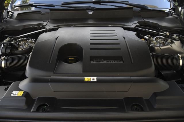 Used 2021 Land Rover Range Rover Sport HSE Silver Edition image 34