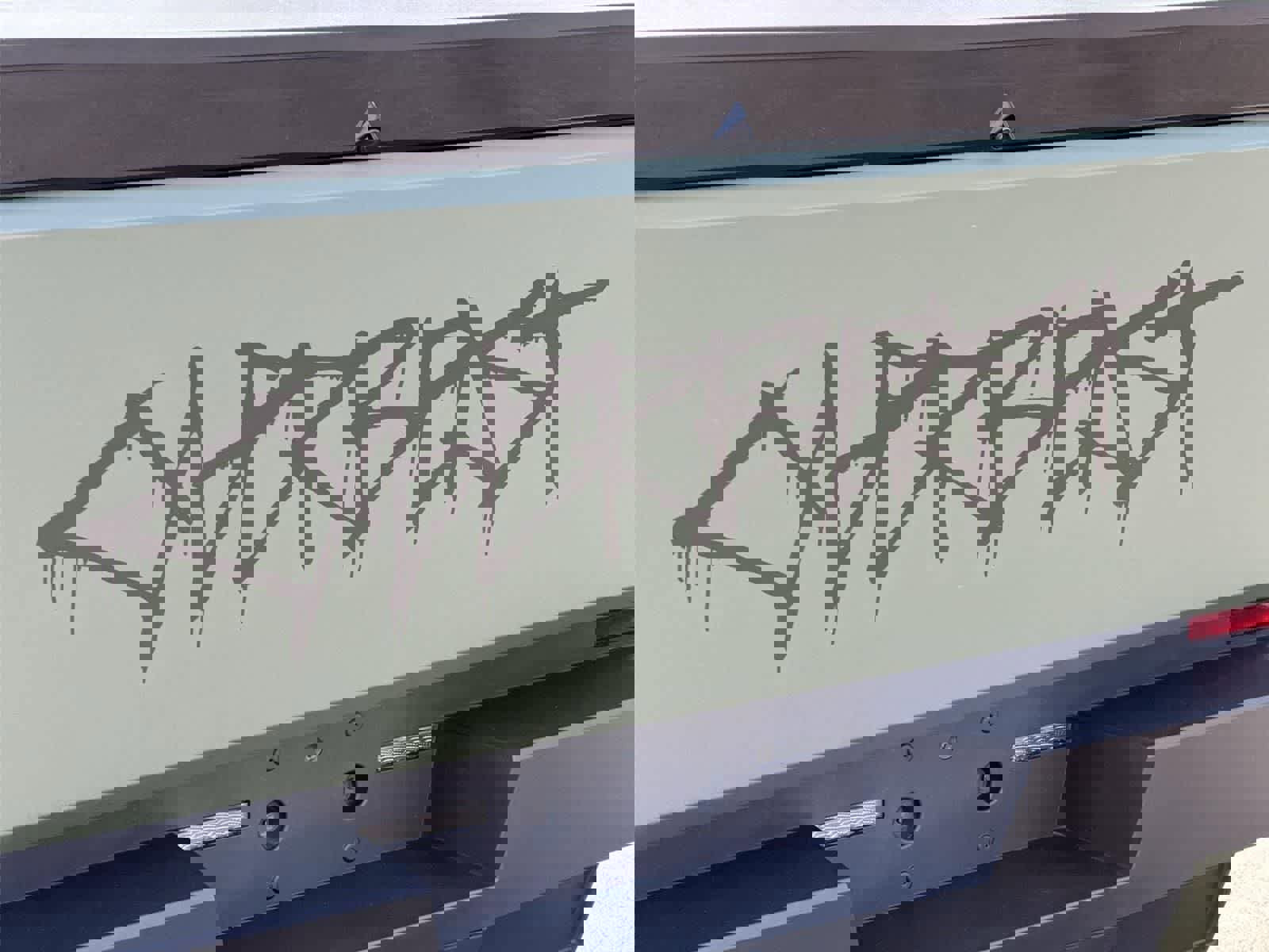 Used 2024 Tesla Cybertruck Cyberbeast AWD/4WD image 7