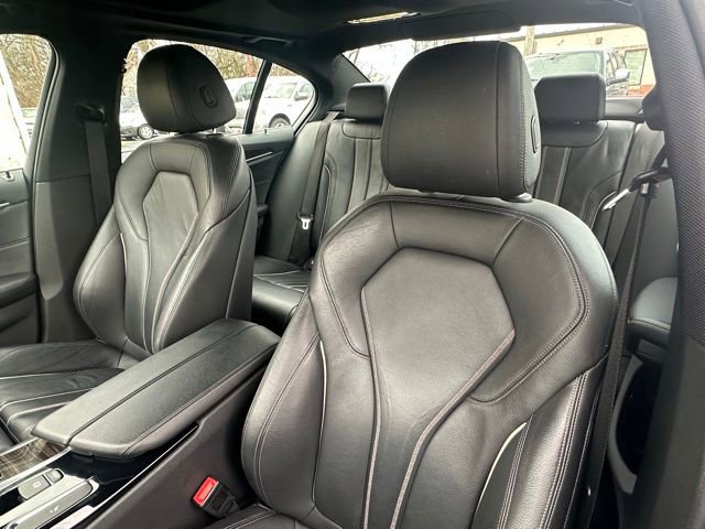 Used 2018 BMW 540i xDrive image 2