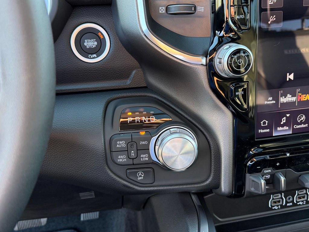New 2027 RAM 1500 Laramie w/ Night Edition AWD/4WD image 21