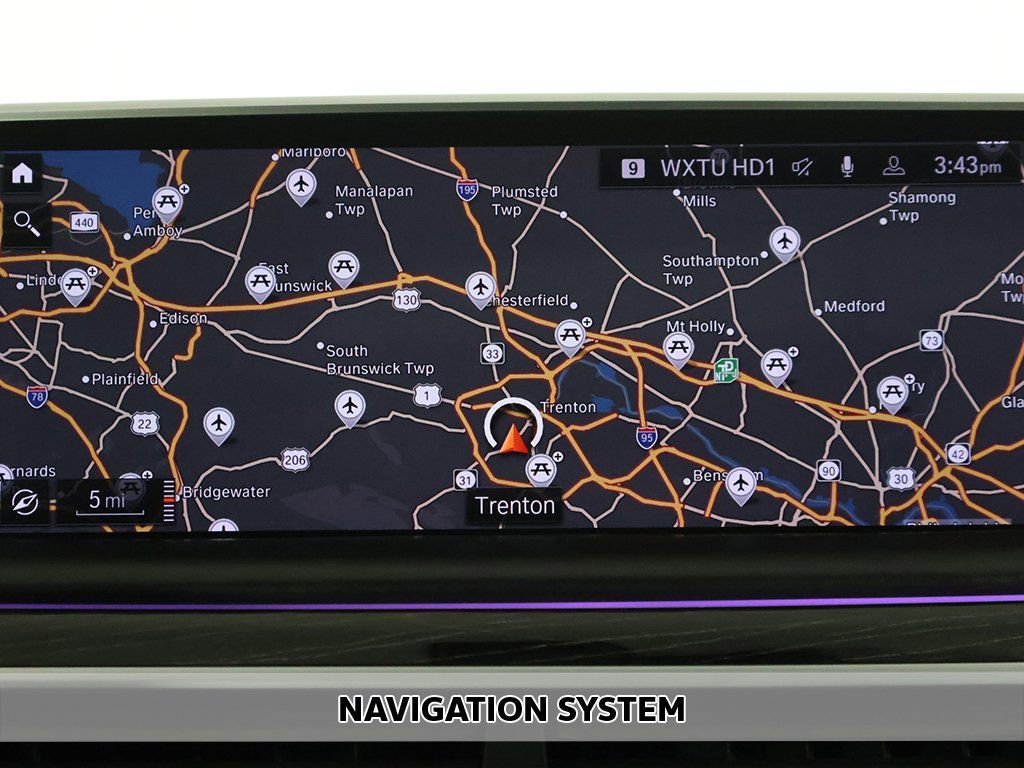 Used 2021 BMW 740i xDrive w/ Premium Package image 3