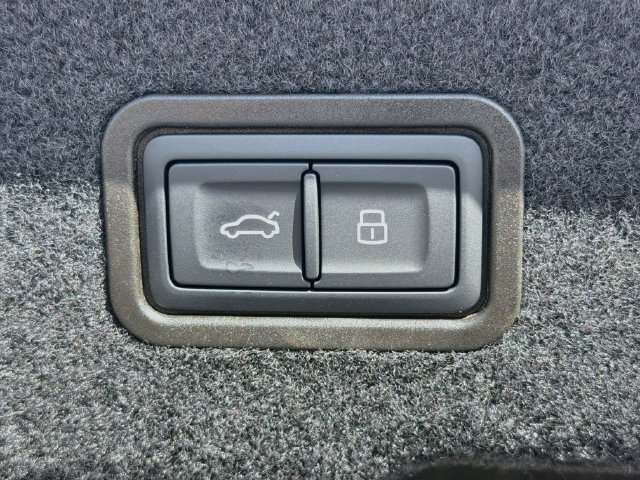 New 2027 Audi A8 L 3.0T AWD/4WD image 13