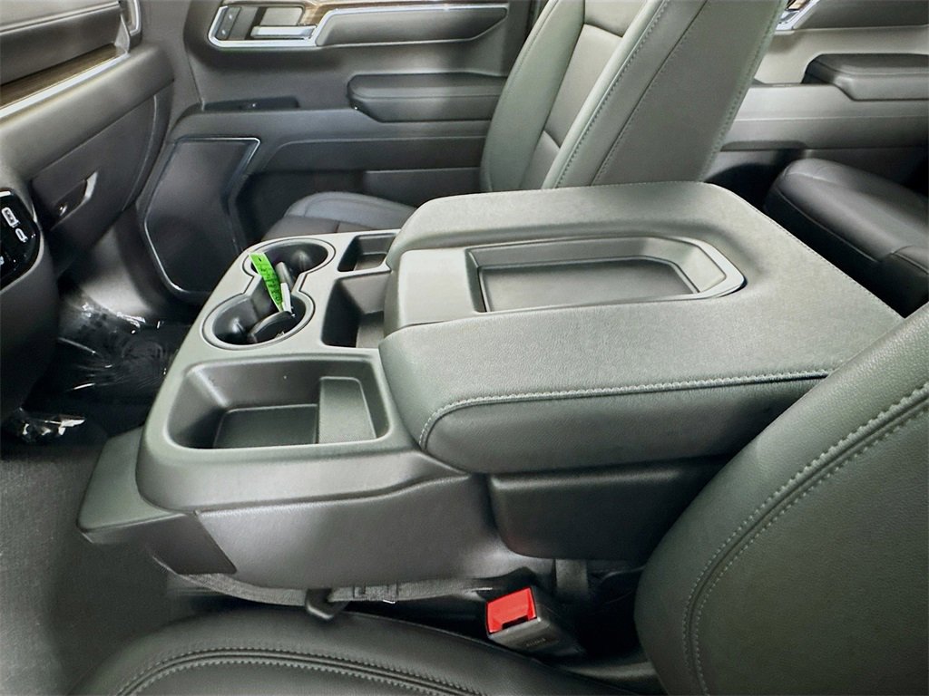 Used 2024 Chevrolet Silverado 1500 LT w/ Leather Package image 17