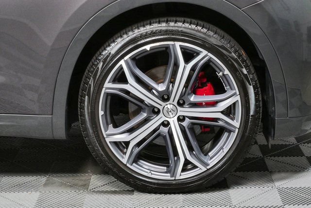 Certified 2023 Maserati Levante GT AWD/4WD image 6