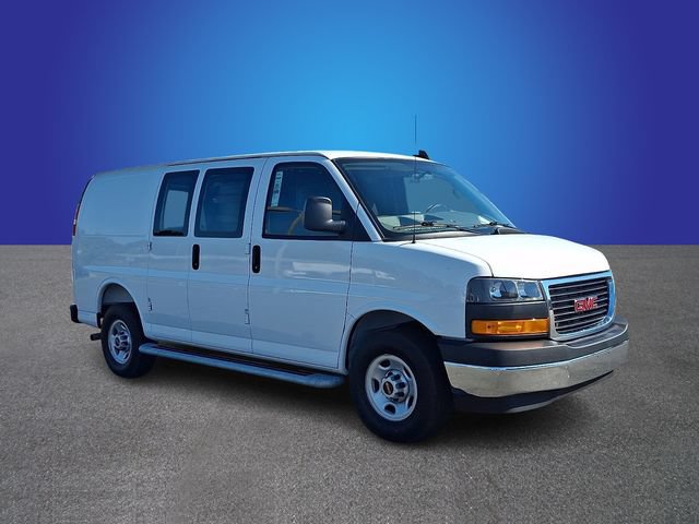 Used 2025 GMC Savana 2500 w/ Driver Convenience Package RWD image 3