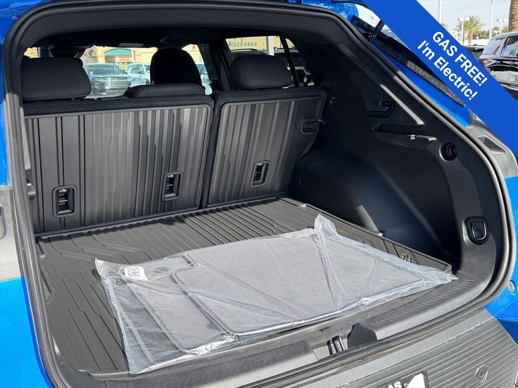 New 2026 Chevrolet Equinox EV LT w/ Comfort Package image 8