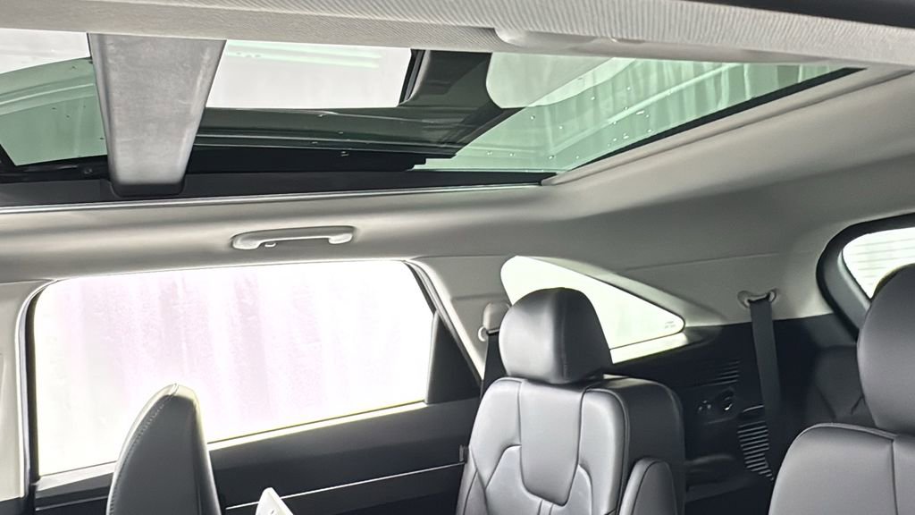 New 2025 Kia Sorento EX w/ Panoramic Sunroof Package image 36