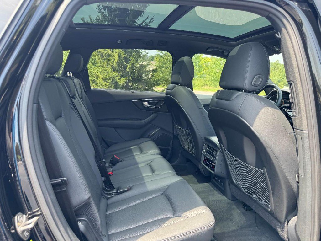 Used 2021 Audi Q7 3.0T Premium Plus w/ Executive Package AWD/4WD image 10