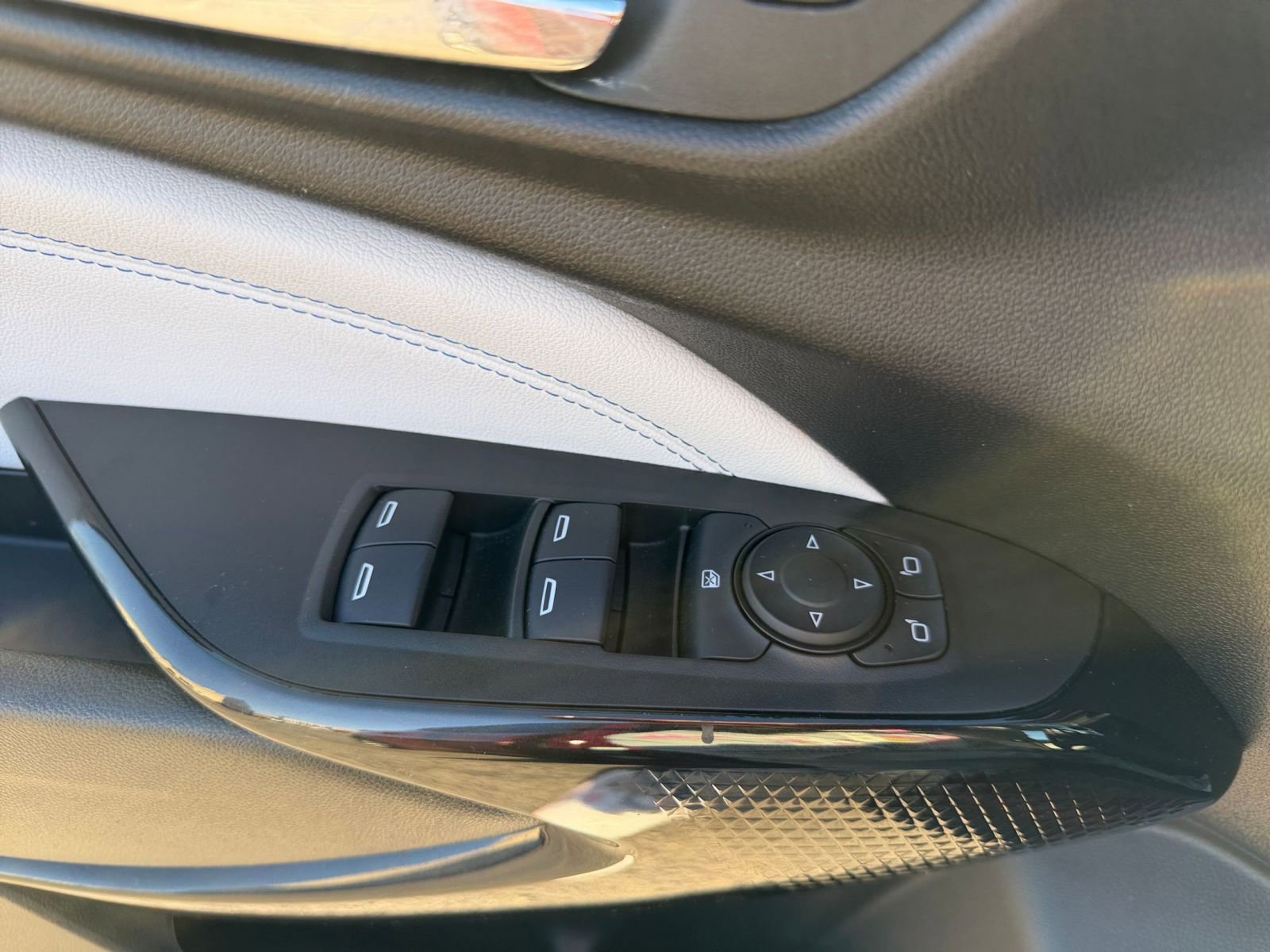 Used 2025 Chevrolet Trax LT image 20