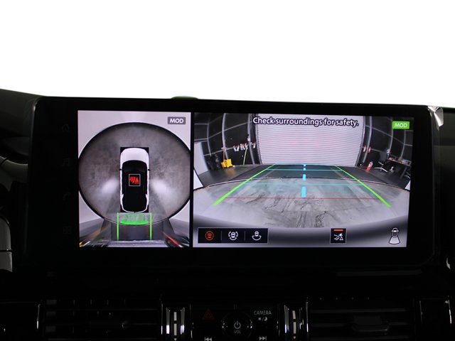 New 2026 Nissan Pathfinder Platinum image 17