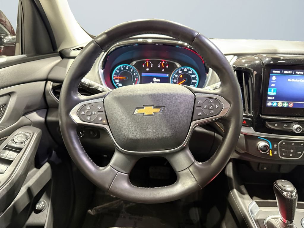 Used 2020 Chevrolet Traverse LT w/ LPO, Blackout Package image 12