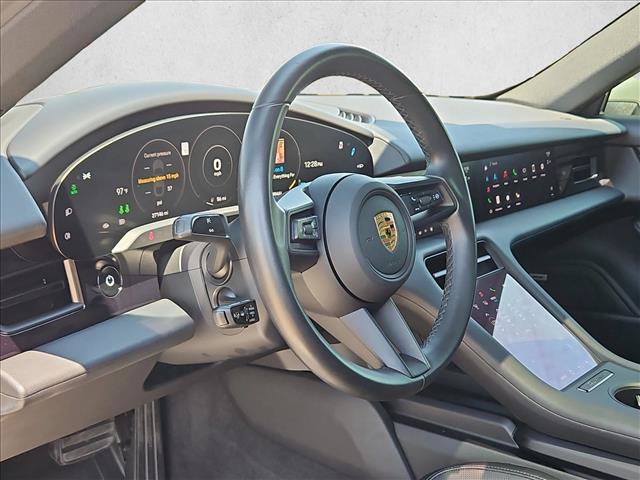 Used 2022 Porsche Taycan 4S AWD/4WD image 9