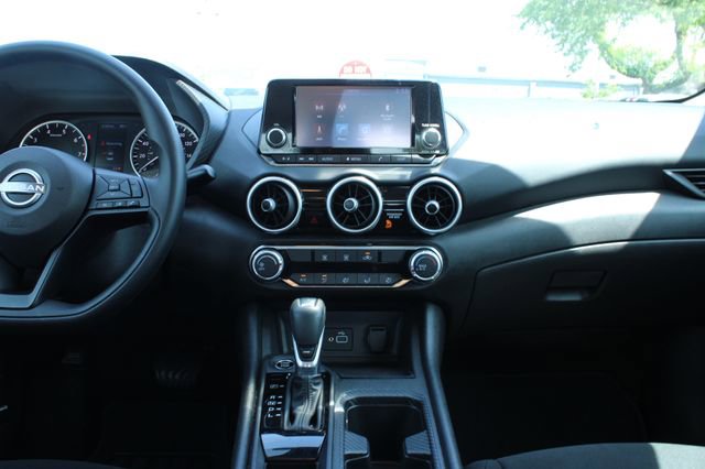 Used 2024 Nissan Sentra S FWD image 17