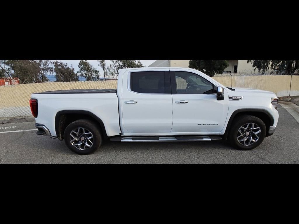 Used 2025 GMC Sierra 1500 SLT w/ SLT Premium Plus Package image 9