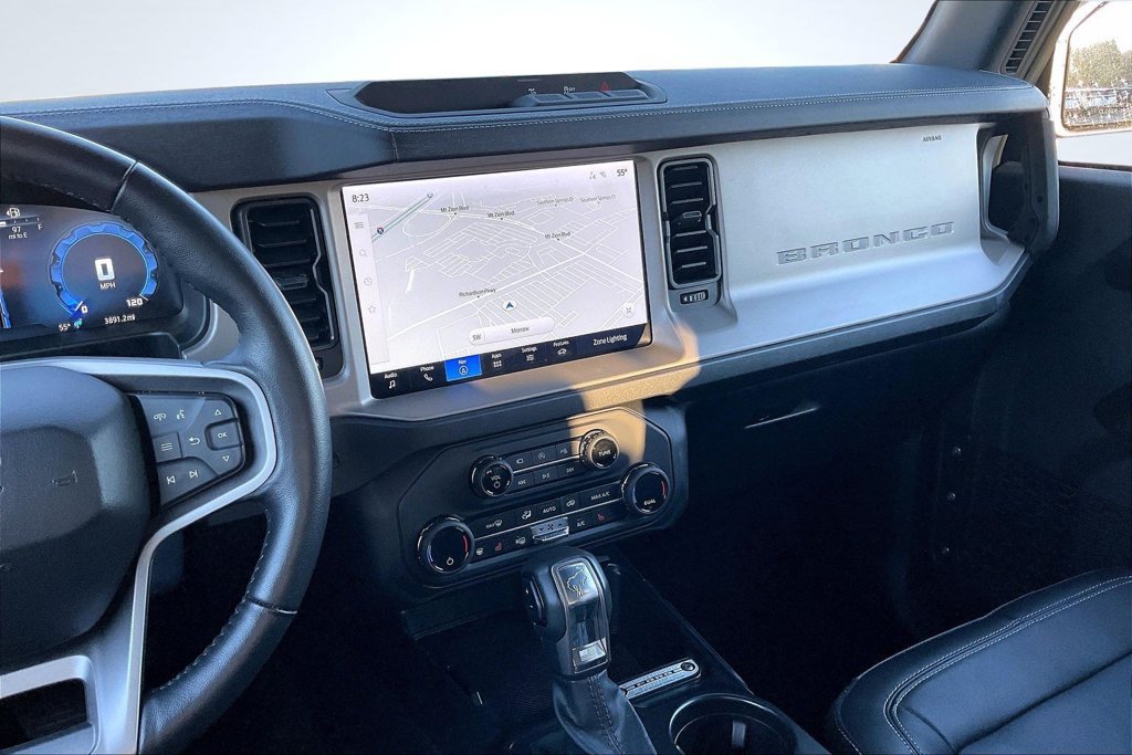 Used 2025 Ford Bronco Outer Banks AWD/4WD image 11