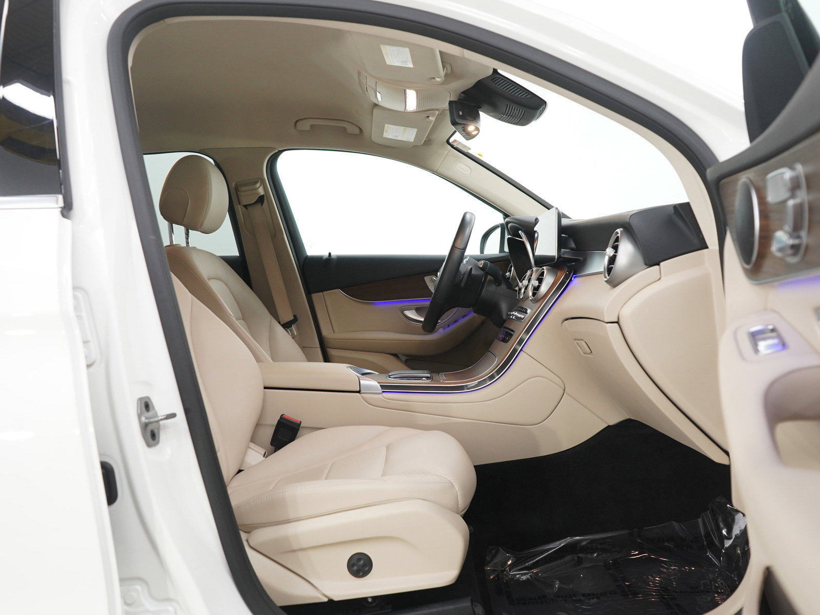 Used 2022 Mercedes-Benz GLC 300 4MATIC image 11