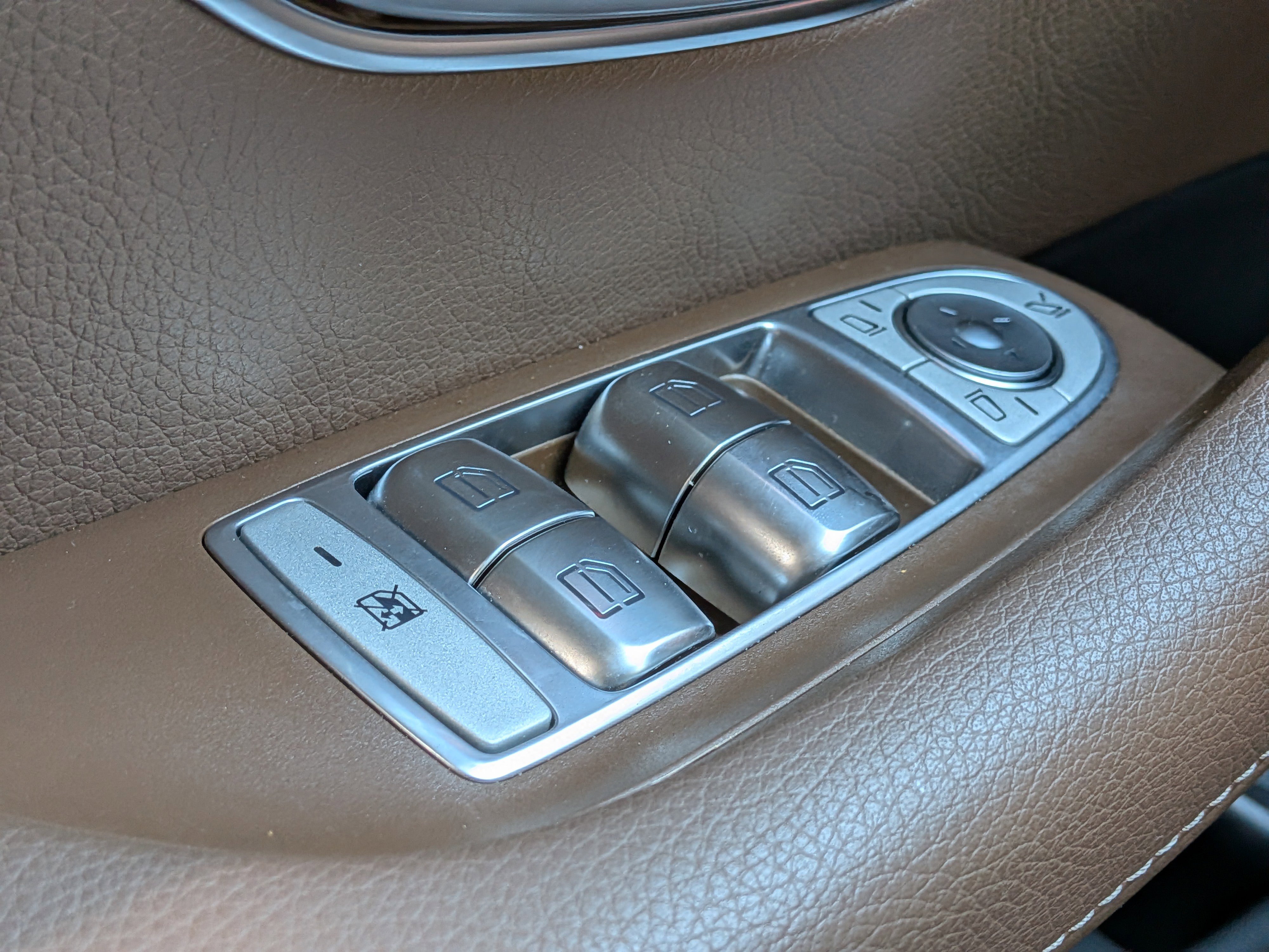 Used 2023 Mercedes-Benz E 450 4MATIC All-Terrain Wagon w/ Premium Package image 23