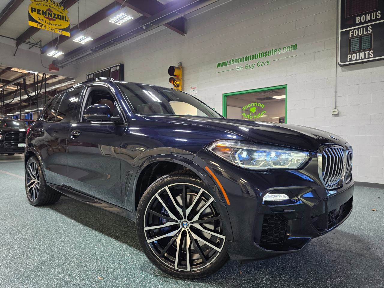 Used 2019 BMW X5 xDrive50i w/ M Sport Package image 15