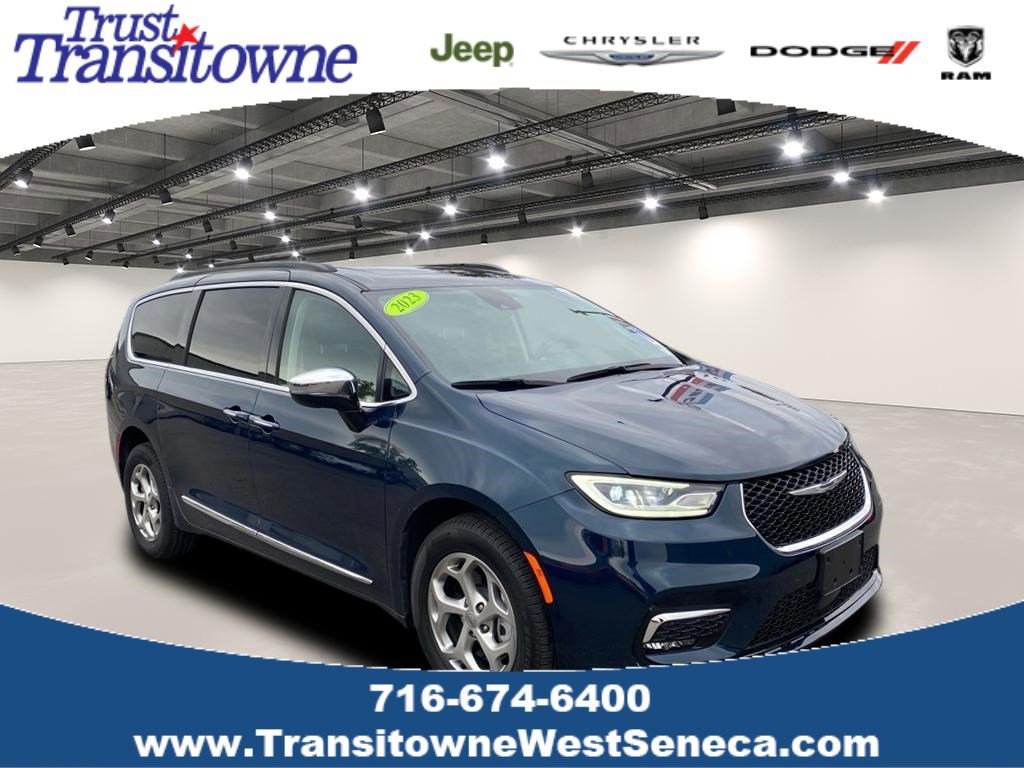Used 2023 Chrysler Pacifica Limited