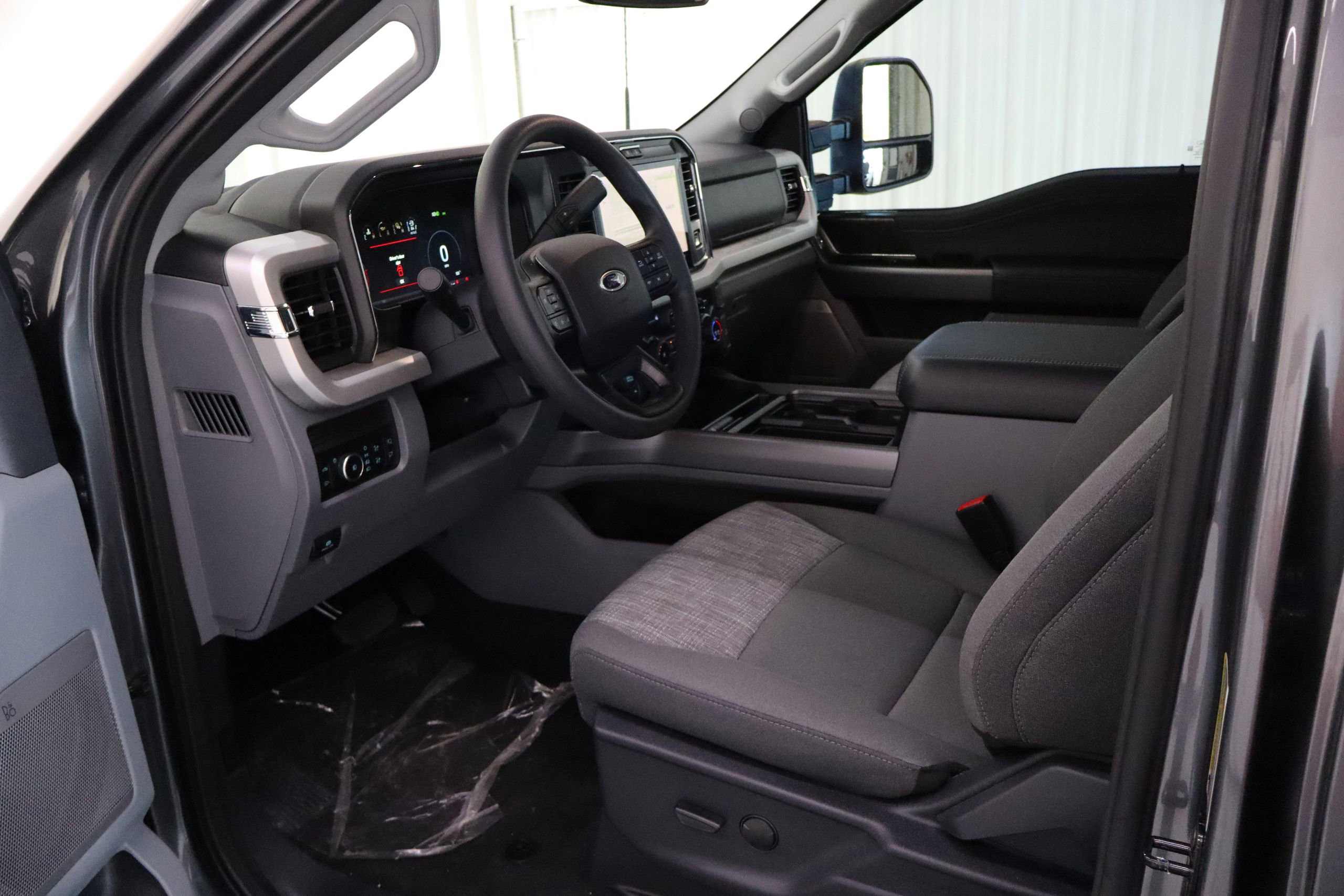 New 2026 Ford F250 XLT w/ XLT Premium Package image 25