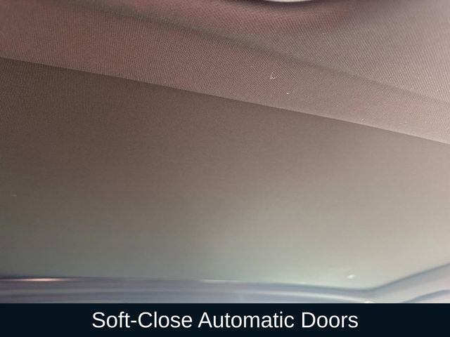 Used 2026 BMW X5 sDrive40i w/ Executive Package image 16