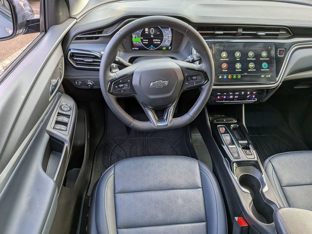 Used 2023 Chevrolet Bolt EUV Premier w/ Sun & Sound Package image 28