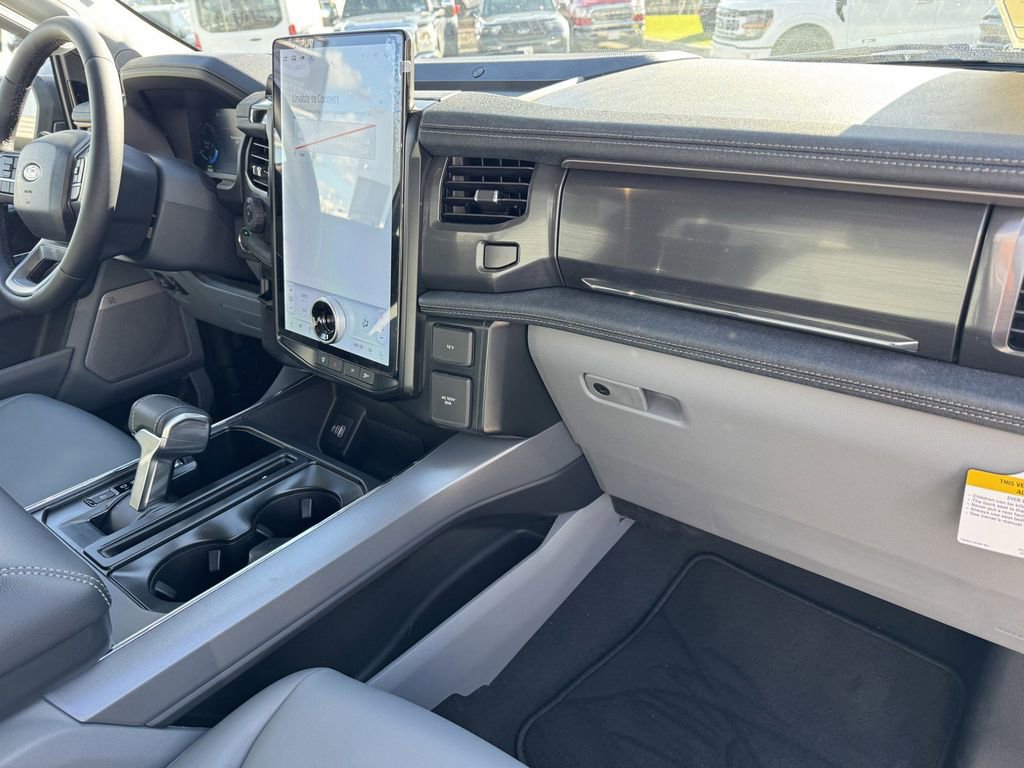 Used 2025 Ford F150 Lightning Flash AWD/4WD image 5