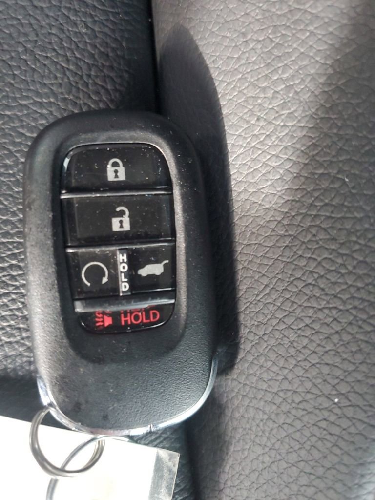 Certified 2025 Honda Pilot EX-L image 32