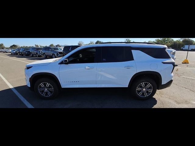 Used 2025 Chevrolet Traverse LT w/ LPO, Floor Liner Package image 5