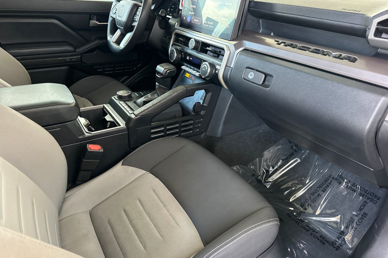 Used 2024 Toyota Tacoma TRD Sport w/ TRD Sport Upgrade Package RWD image 19