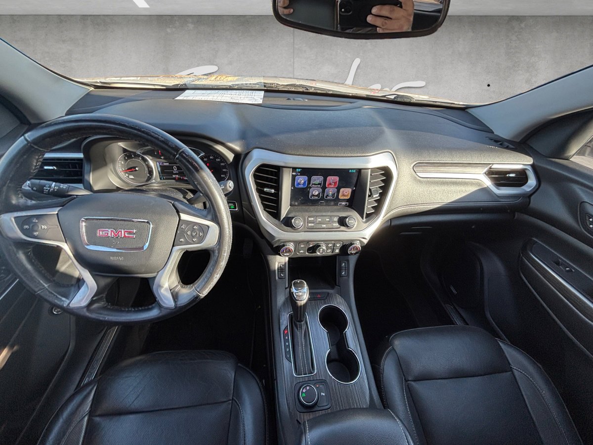 Used 2019 GMC Acadia SLT image 3