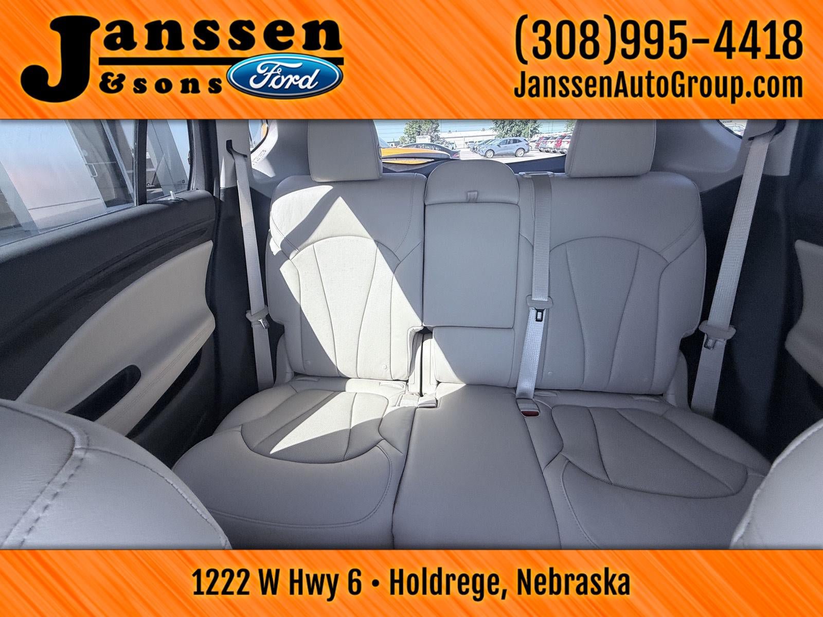 Used 2020 Buick Envision Essence AWD/4WD image 30