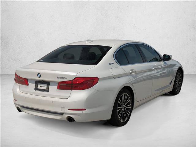 Used 2018 BMW 530e xDrive AWD/4WD image 4