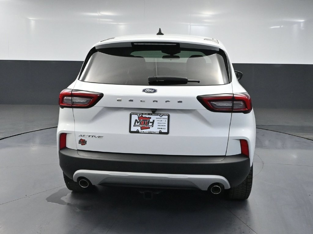 Used 2023 Ford Escape Active w/ Cold Weather Package FWD image 5