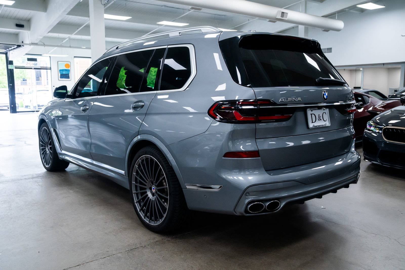 Used 2024 BMW ALPINA XB7 AWD/4WD image 5