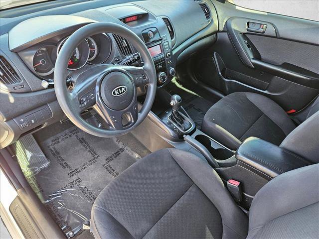 Used 2012 Kia Forte EX image 9
