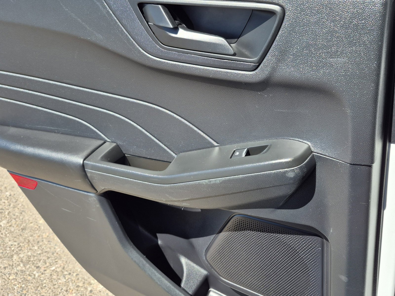 Used 2022 Ford Escape SE image 19