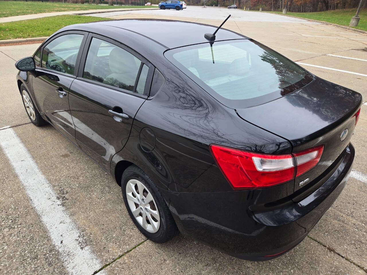 Used 2013 Kia Rio LX w/ PWR Pkg image 6