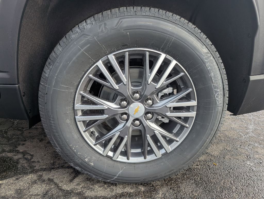 New 2026 Chevrolet Traverse LT w/ LPO, Floor Liner Package image 24